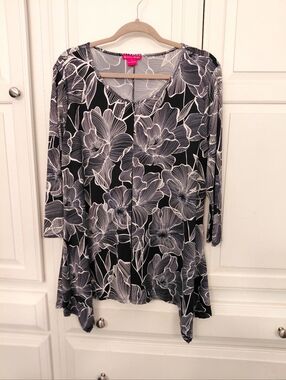 Sunny Leigh graphic Tunic XL